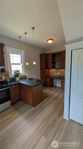 1220 S Adams Street, Tacoma, WA 98405