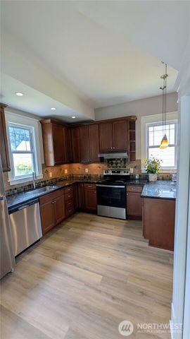 1220 S Adams Street, Tacoma, WA 98405