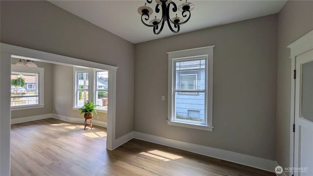 1220 S Adams Street, Tacoma, WA 98405