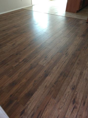 921 W LAGUNA Drive, Tempe, AZ 85282