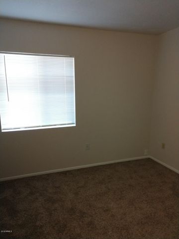 921 W LAGUNA Drive, Tempe, AZ 85282