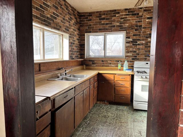 2120 Winnebago Street, Madison, WI 53704