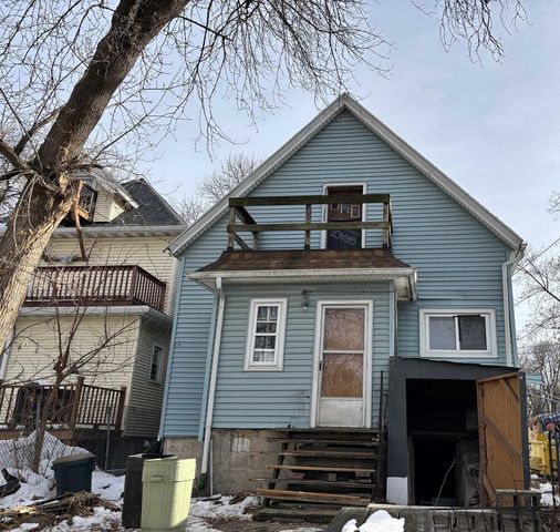 2120 Winnebago Street, Madison, WI 53704