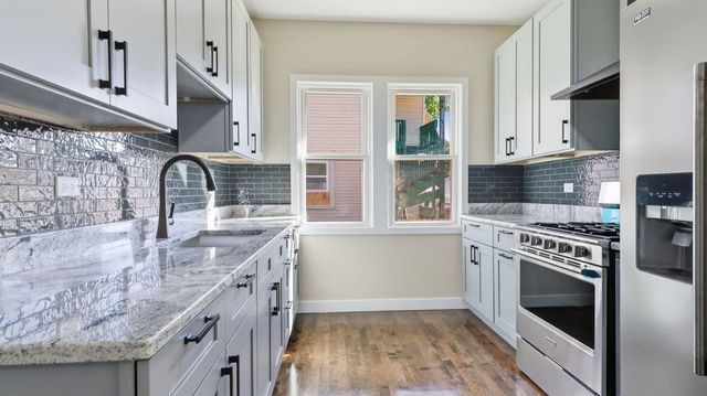 1106 S 4th Avenue, Maywood, IL 60153