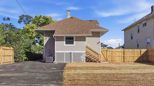 1106 S 4th Avenue, Maywood, IL 60153
