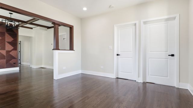 1106 S 4th Avenue, Maywood, IL 60153