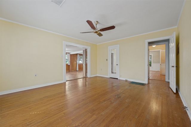 707 N Oak Cliff Boulevard, Dallas, TX 75208