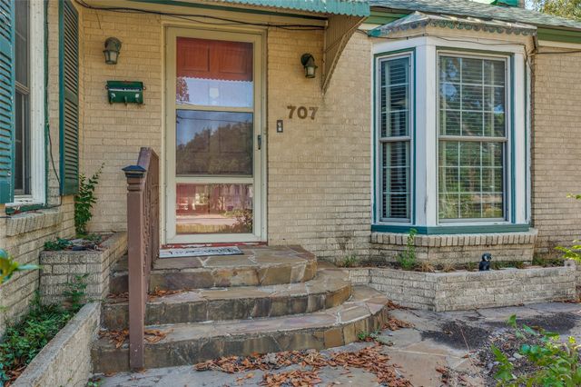 707 N Oak Cliff Boulevard, Dallas, TX 75208