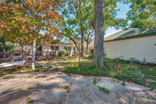 707 N Oak Cliff Boulevard, Dallas, TX 75208