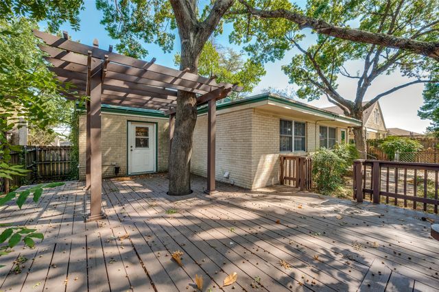 707 N Oak Cliff Boulevard, Dallas, TX 75208