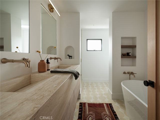 2437 Windward, Newport Beach, CA 92660