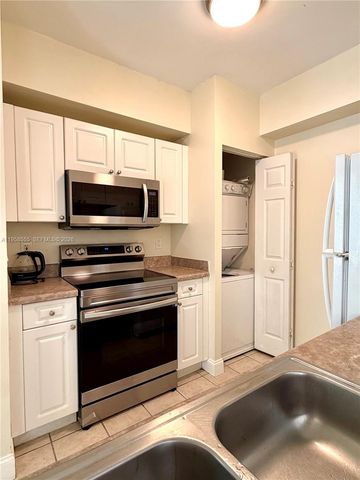 17150 N Bay Rd 2419, Sunny Isles Beach, FL 33160