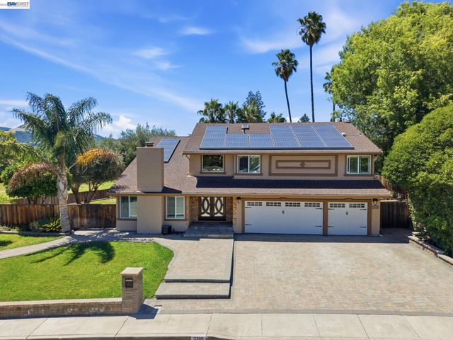3309 Burning Tree Dr, San Ramon, CA 94583
