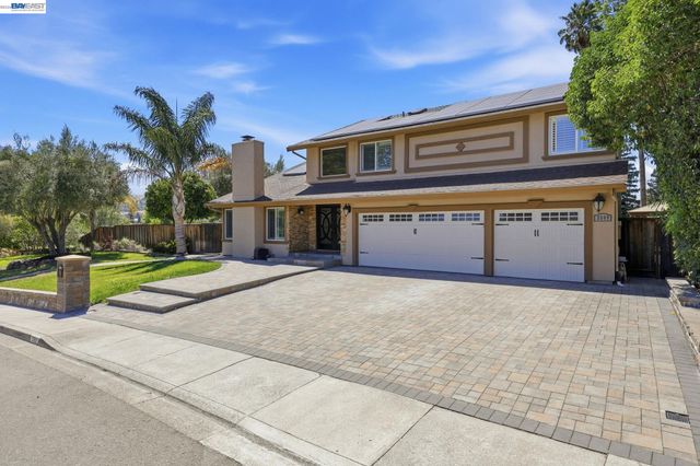 3309 Burning Tree Dr, San Ramon, CA 94583