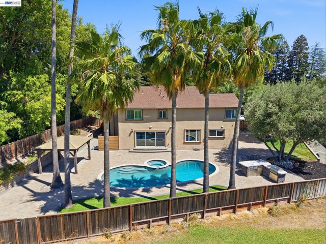 3309 Burning Tree Dr, San Ramon, CA 94583