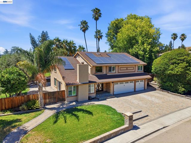 3309 Burning Tree Dr, San Ramon, CA 94583