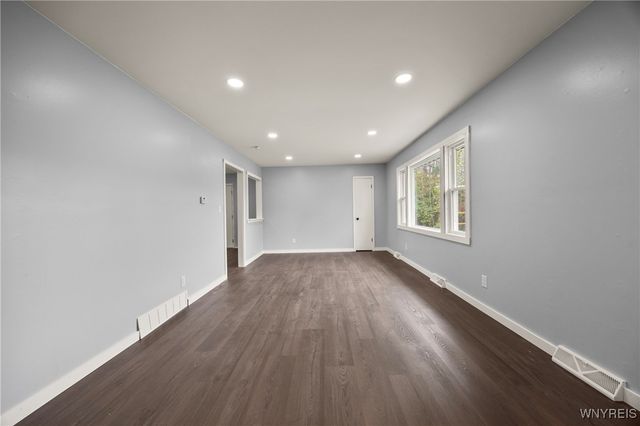 935 Cain Road, Brant, NY 14006