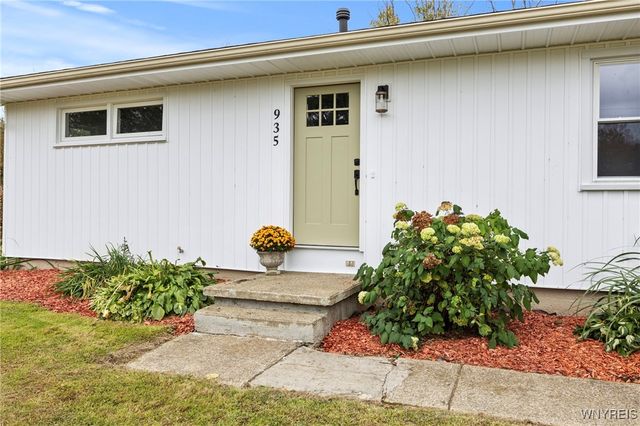 935 Cain Road, Brant, NY 14006