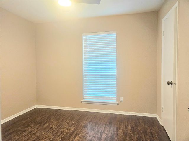 4231 Southchase Lane, Houston, TX 77014