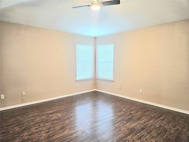 4231 Southchase Lane, Houston, TX 77014