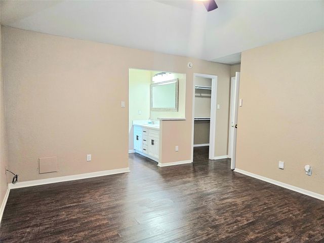 4231 Southchase Lane, Houston, TX 77014