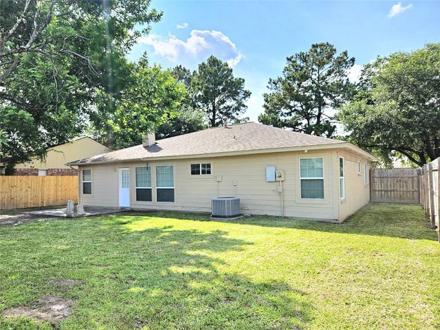 4231 Southchase Lane, Houston, TX 77014