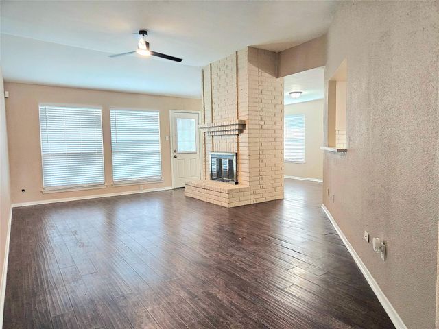 4231 Southchase Lane, Houston, TX 77014