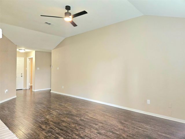 4231 Southchase Lane, Houston, TX 77014