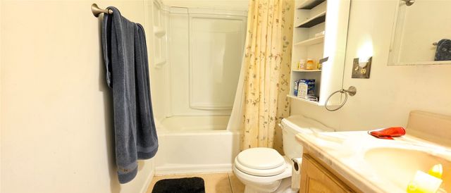 890 W Wynwood Drive, Shelton, WA 98584
