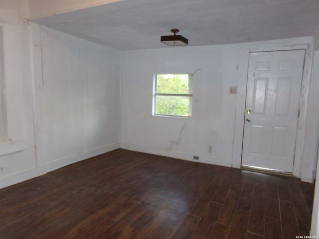 3918 W MARTIN ST, San Antonio, TX 78207