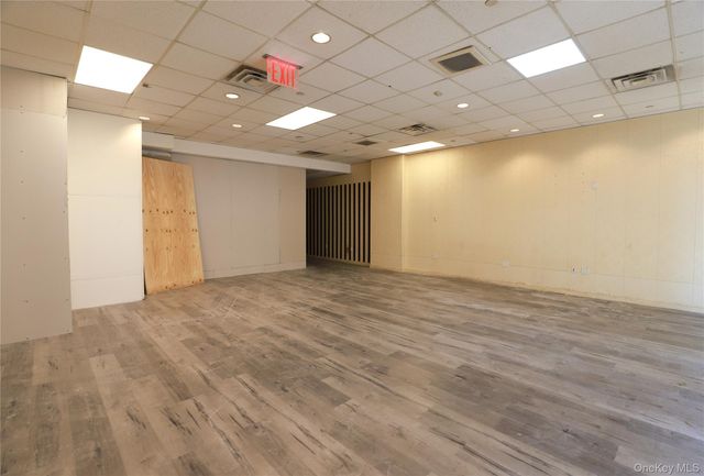 132-03 Sanford Avenue 1A, Flushing, NY 11355