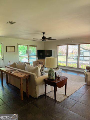 1704 Aimwell Road, Vidalia, GA 30474