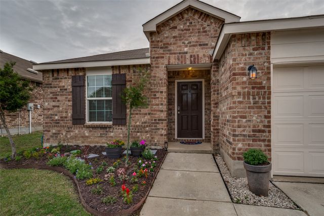 1720 Trace Drive, Aubrey, TX 76227