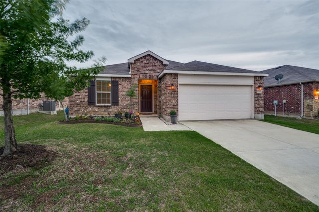 1720 Trace Drive, Aubrey, TX 76227