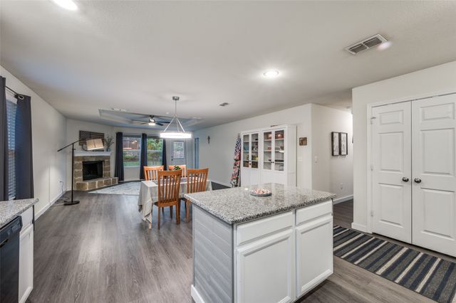 1720 Trace Drive, Aubrey, TX 76227