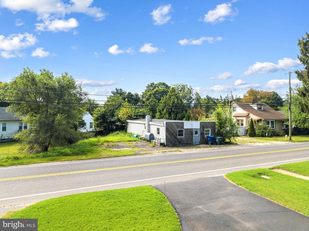 430 NEW BROOKLYN RD, WILLIAMSTOWN, NJ 08094 — exterior