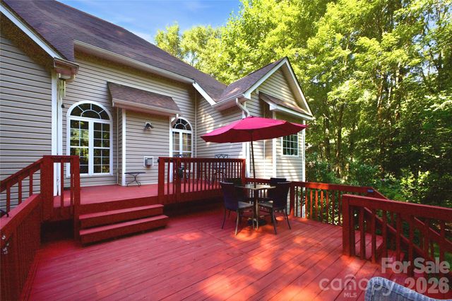 136 Edge Hill Drive, Fort Mill, SC 29715