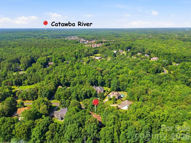 136 Edge Hill Drive, Fort Mill, SC 29715