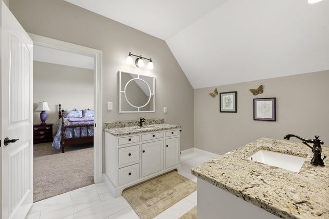 402 Chandamere Way, Nicholasville, KY 40356