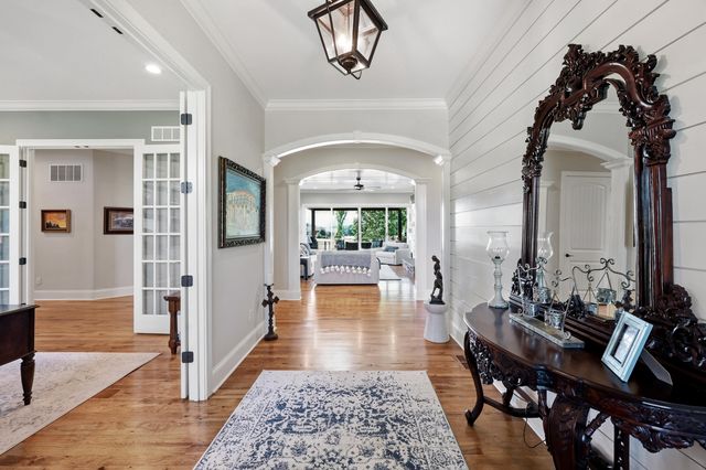 402 Chandamere Way, Nicholasville, KY 40356
