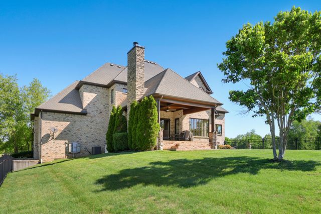 402 Chandamere Way, Nicholasville, KY 40356
