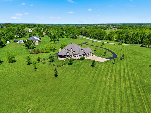 402 Chandamere Way, Nicholasville, KY 40356