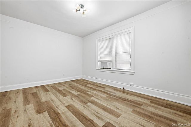 222 7th Street 1K, Garden City, NY 11530