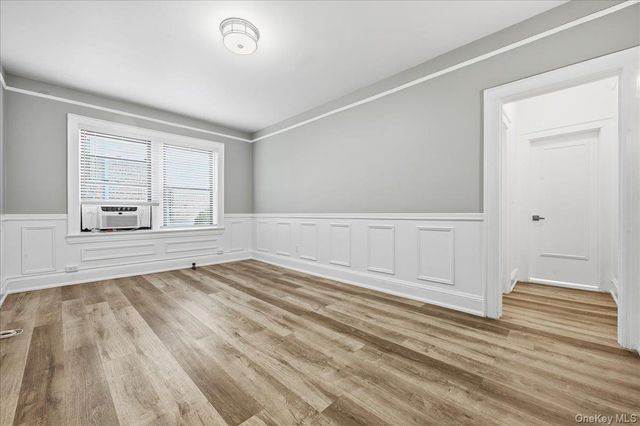 222 7th Street 1K, Garden City, NY 11530