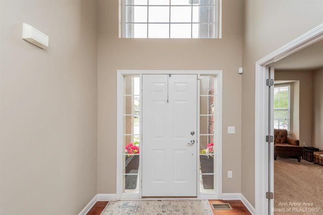 51152 E Bourne Terrace, Novi City, MI 48374