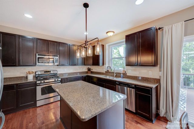 51152 E Bourne Terrace, Novi City, MI 48374
