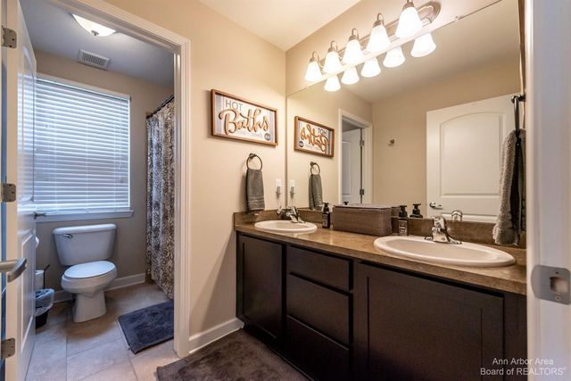 51152 E Bourne Terrace, Novi City, MI 48374