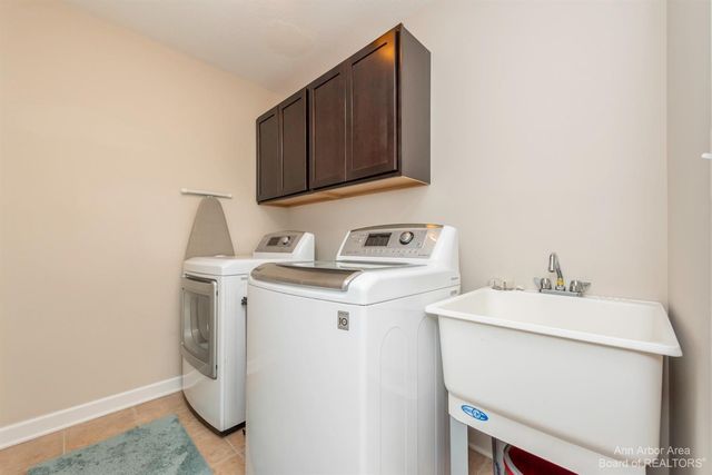51152 E Bourne Terrace, Novi City, MI 48374