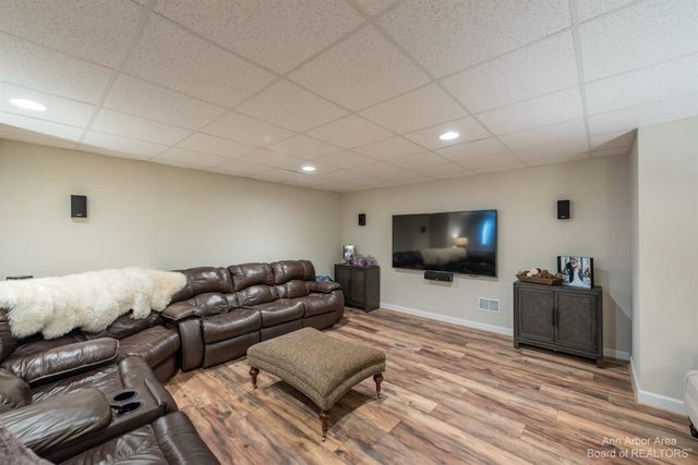 51152 E Bourne Terrace, Novi City, MI 48374