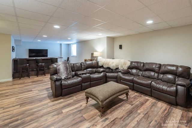 51152 E Bourne Terrace, Novi City, MI 48374